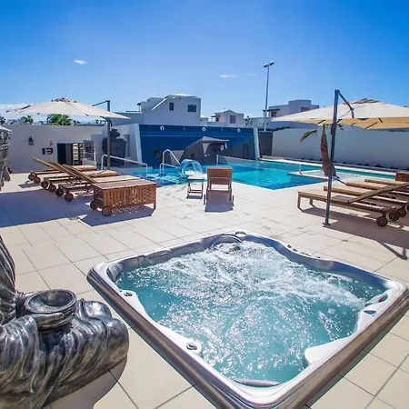 Hotell Buddha - By Apricus Holidays Playa Blanca (Lanzarote)